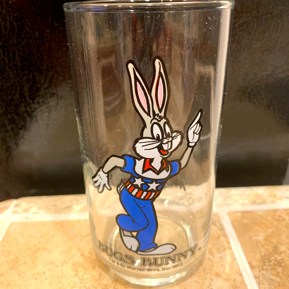 1982 bugs bunny glass